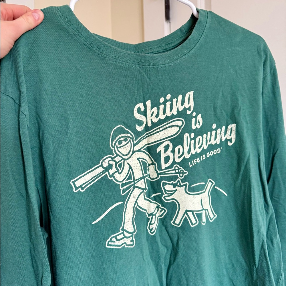 Life Is Good Green Long Sleeve Skiing Tee